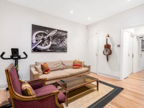 Pass the Keys Top Floor Chelsea Harbour Apartment